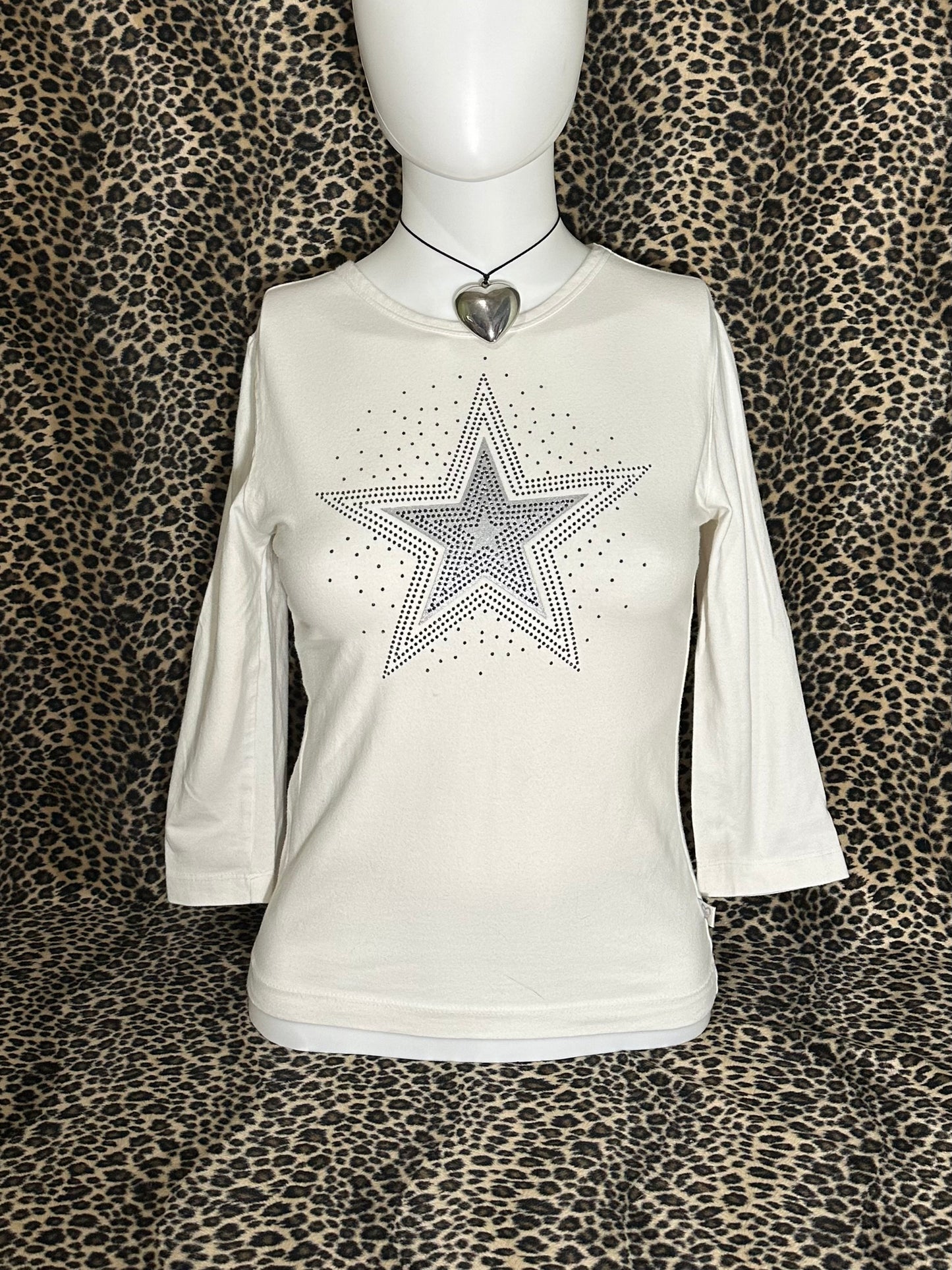 (S)early 2000s bedazzled star 3/4 top