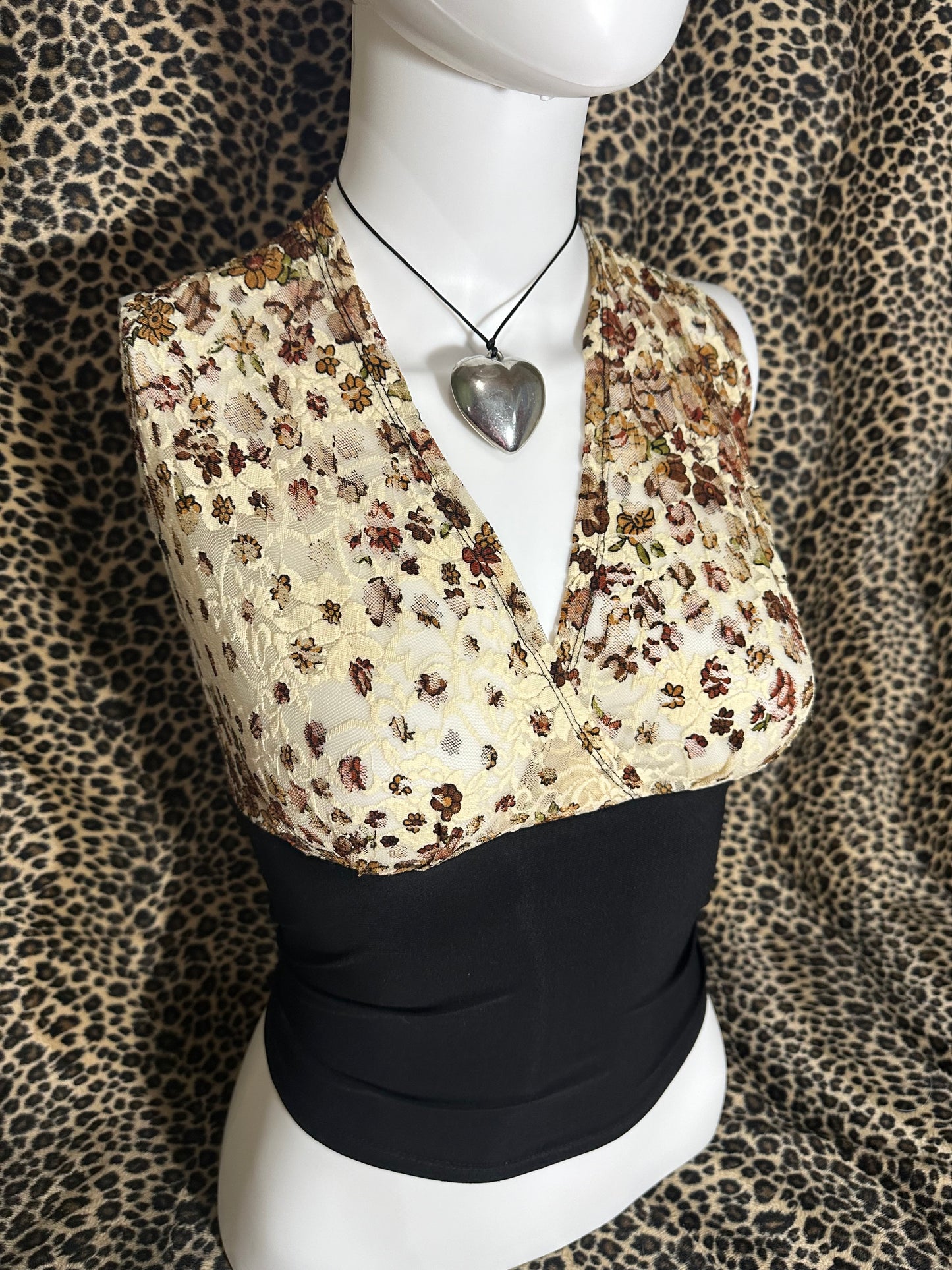(S) lace black tank top