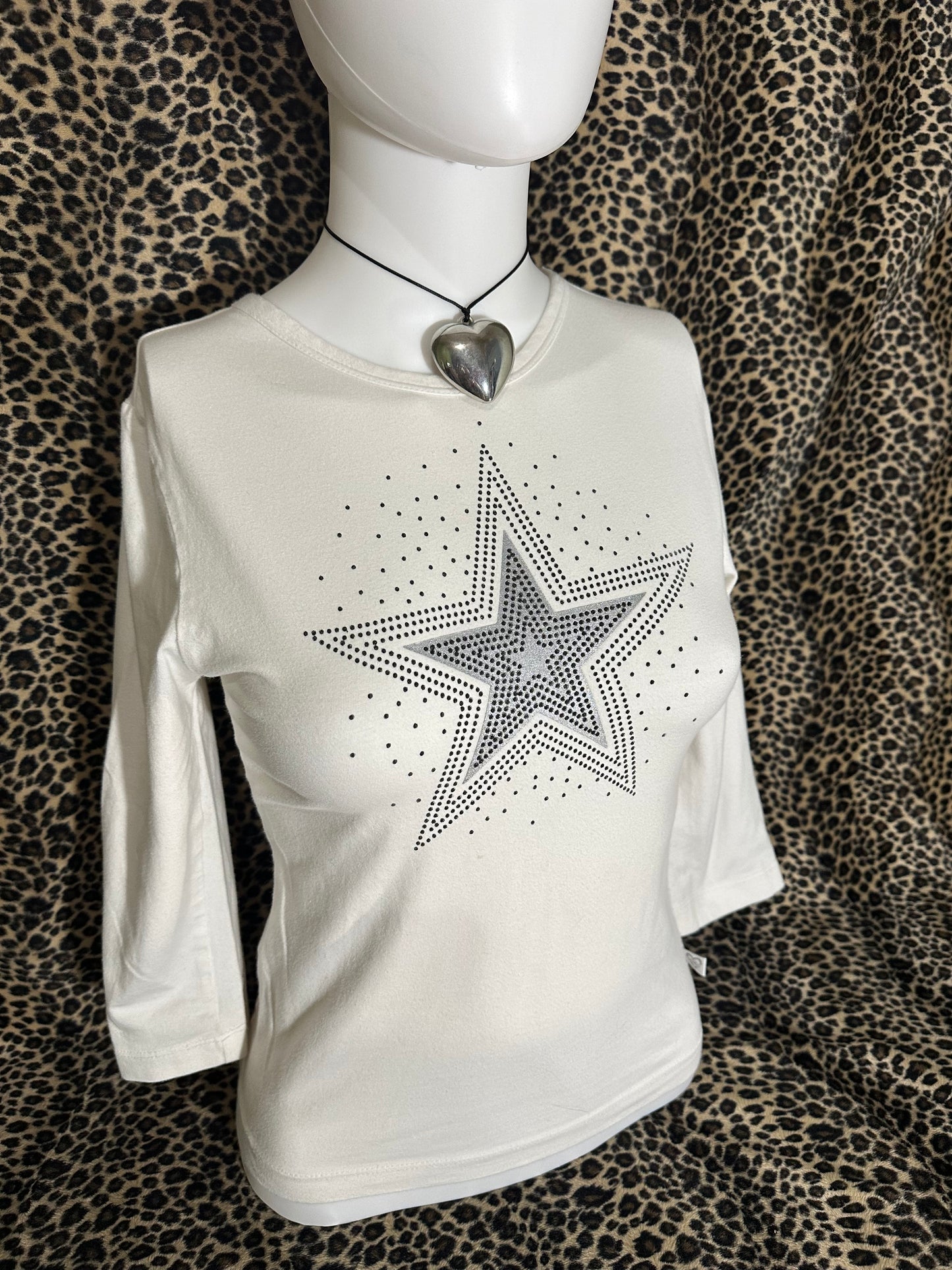 (S)early 2000s bedazzled star 3/4 top