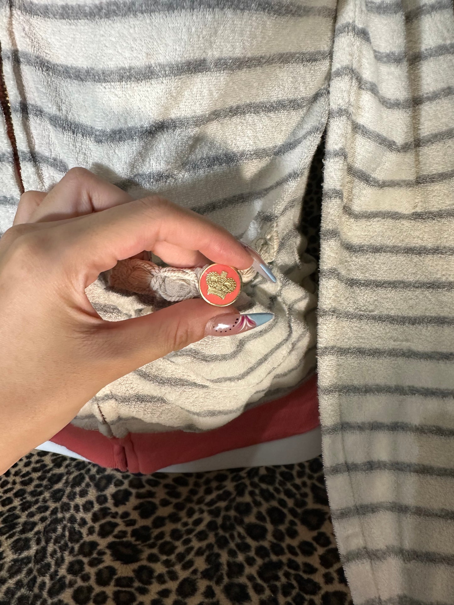 (S)vtg early 2000s rare striped coral juicy couture zip up