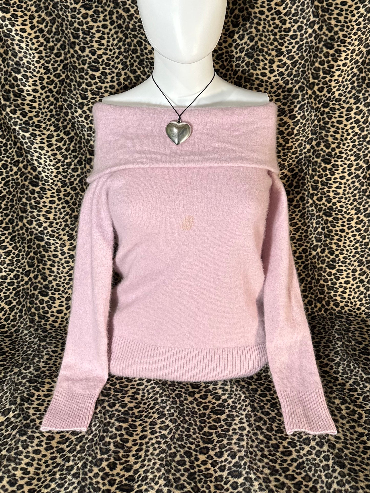 (M)mauve/baby pink fleece off the shoulder long sleeve
