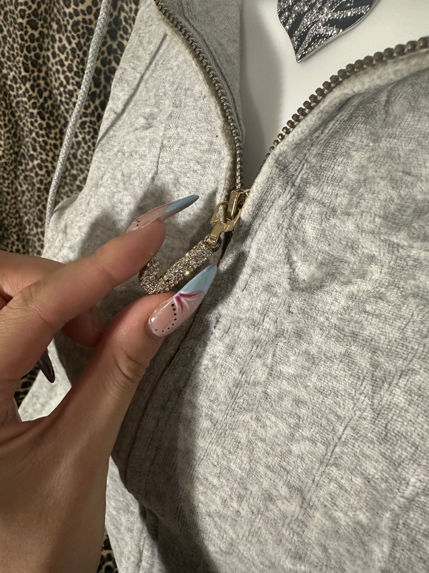(S)grey velour juicy couture zip up