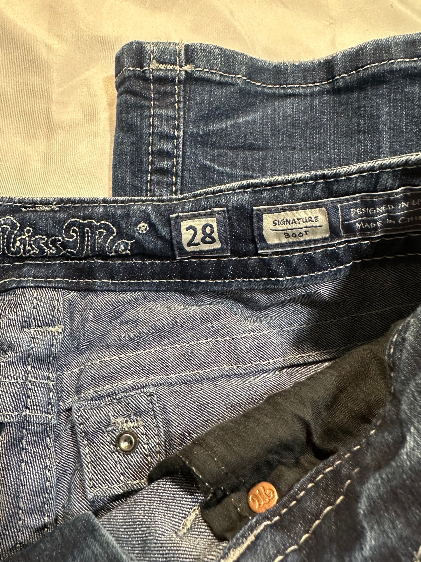 (SZ 28)embellished bootcut flared miss me jeans