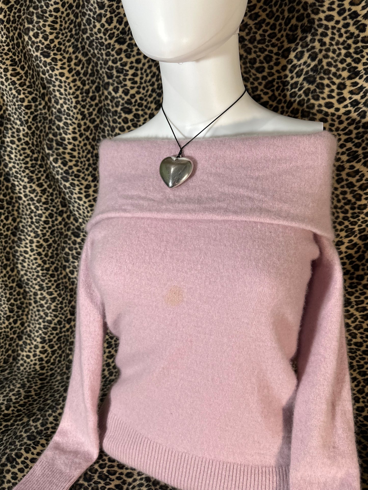 (M)mauve/baby pink fleece off the shoulder long sleeve