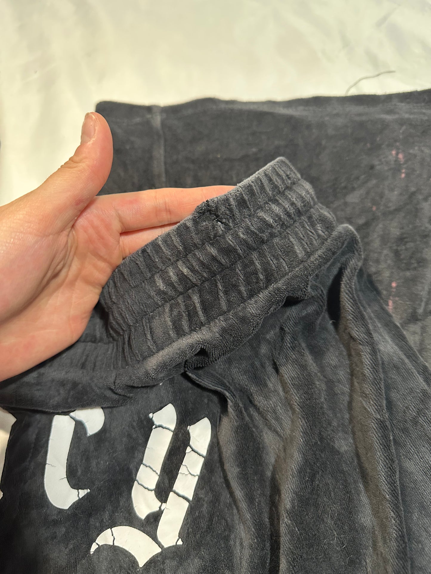 (L)vtg juicy couture “juicy” flared sweats