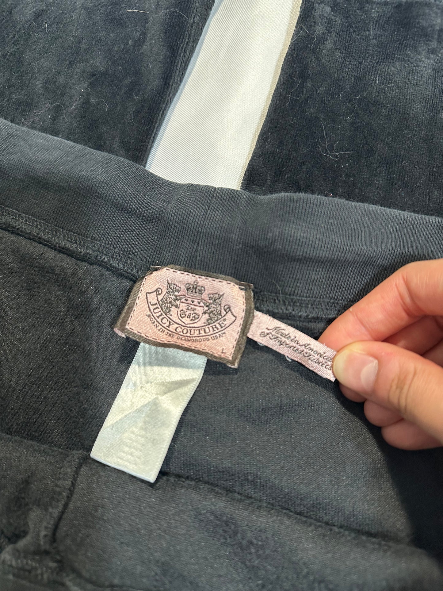 (L)vtg juicy couture “juicy” flared sweats