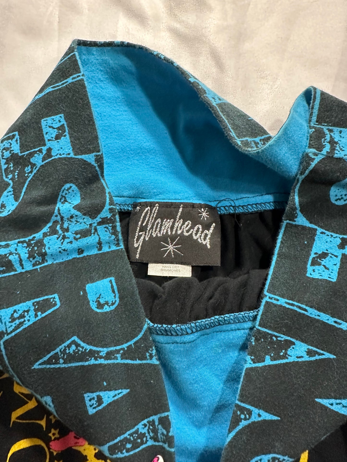 (M) 90’s glamhead the ramones all over print mini skirt