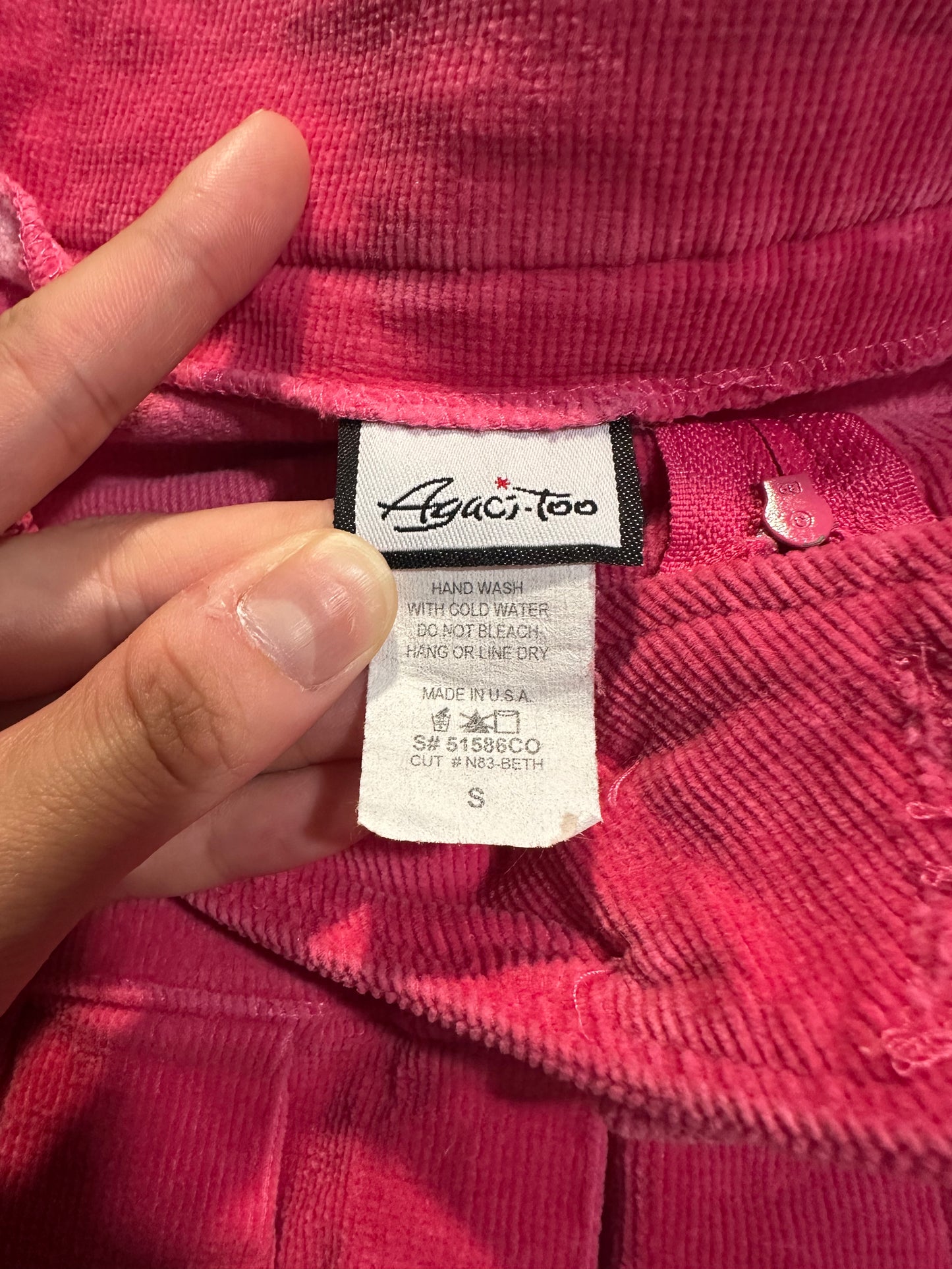 (S)vtg hot pink agaci pleated mini skirt