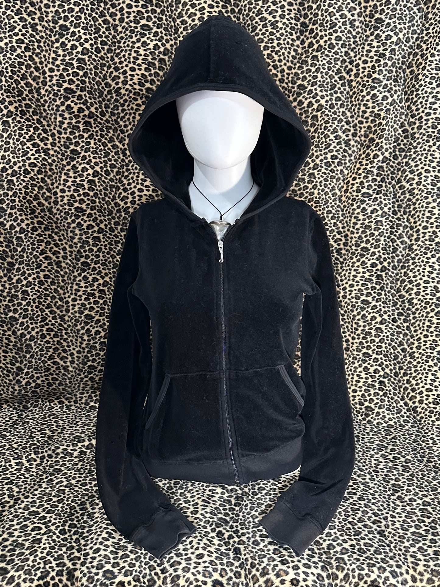 (M)juicy couture black plain velour zip up