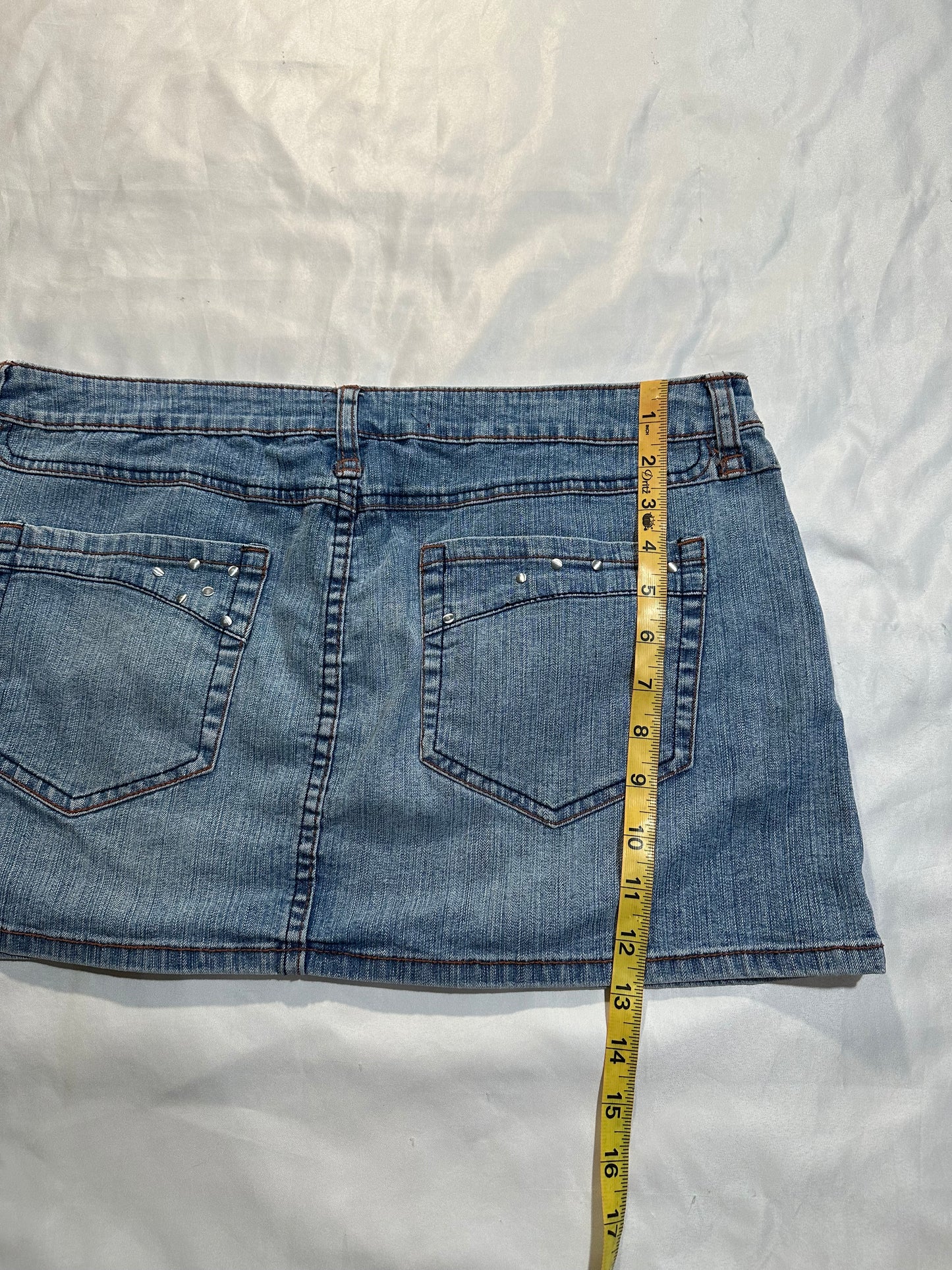 (SZ 13)vtg l.e.i. denim mini skirt