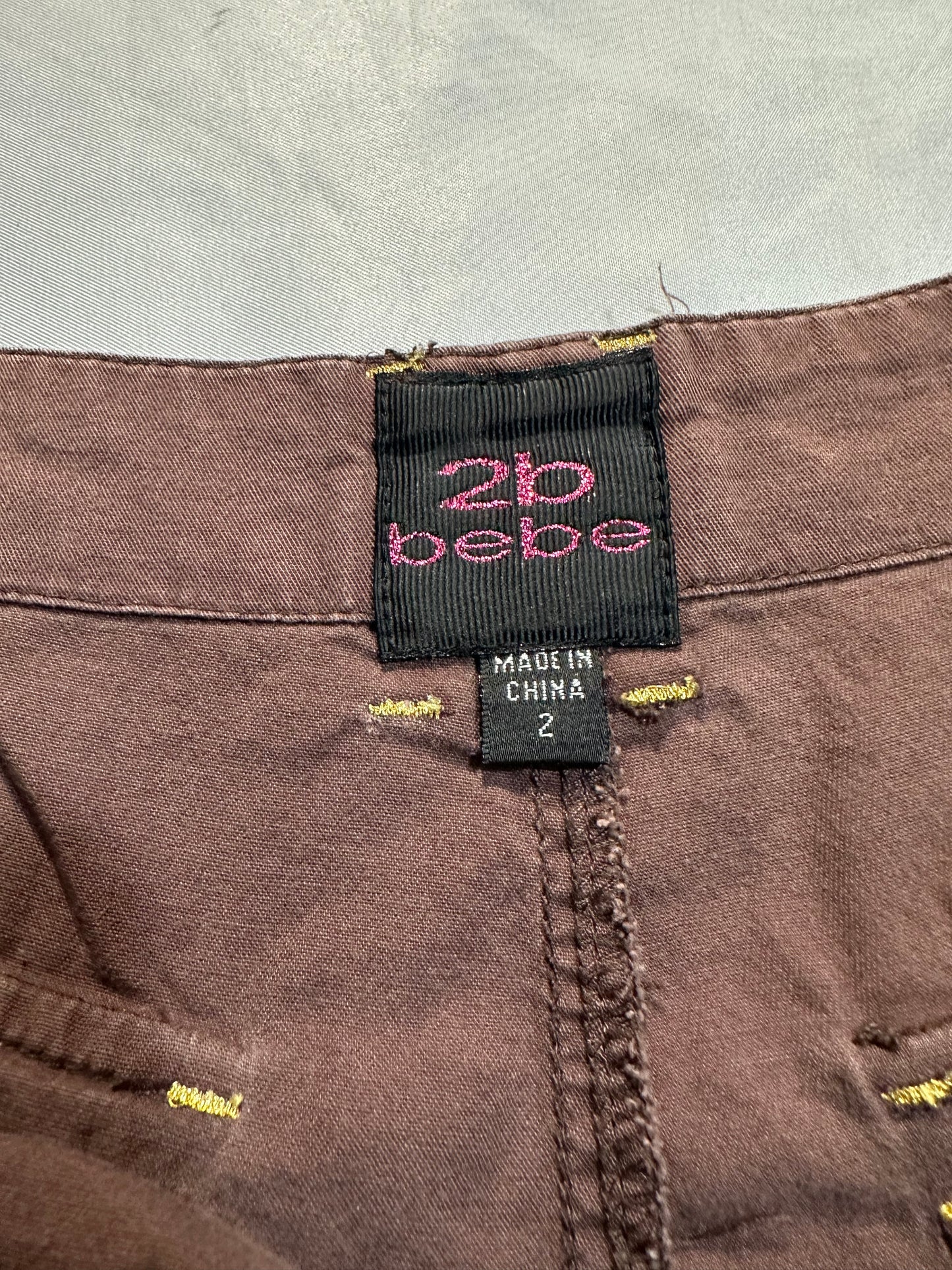 (M)early 2000s bebe brown cargo shorts