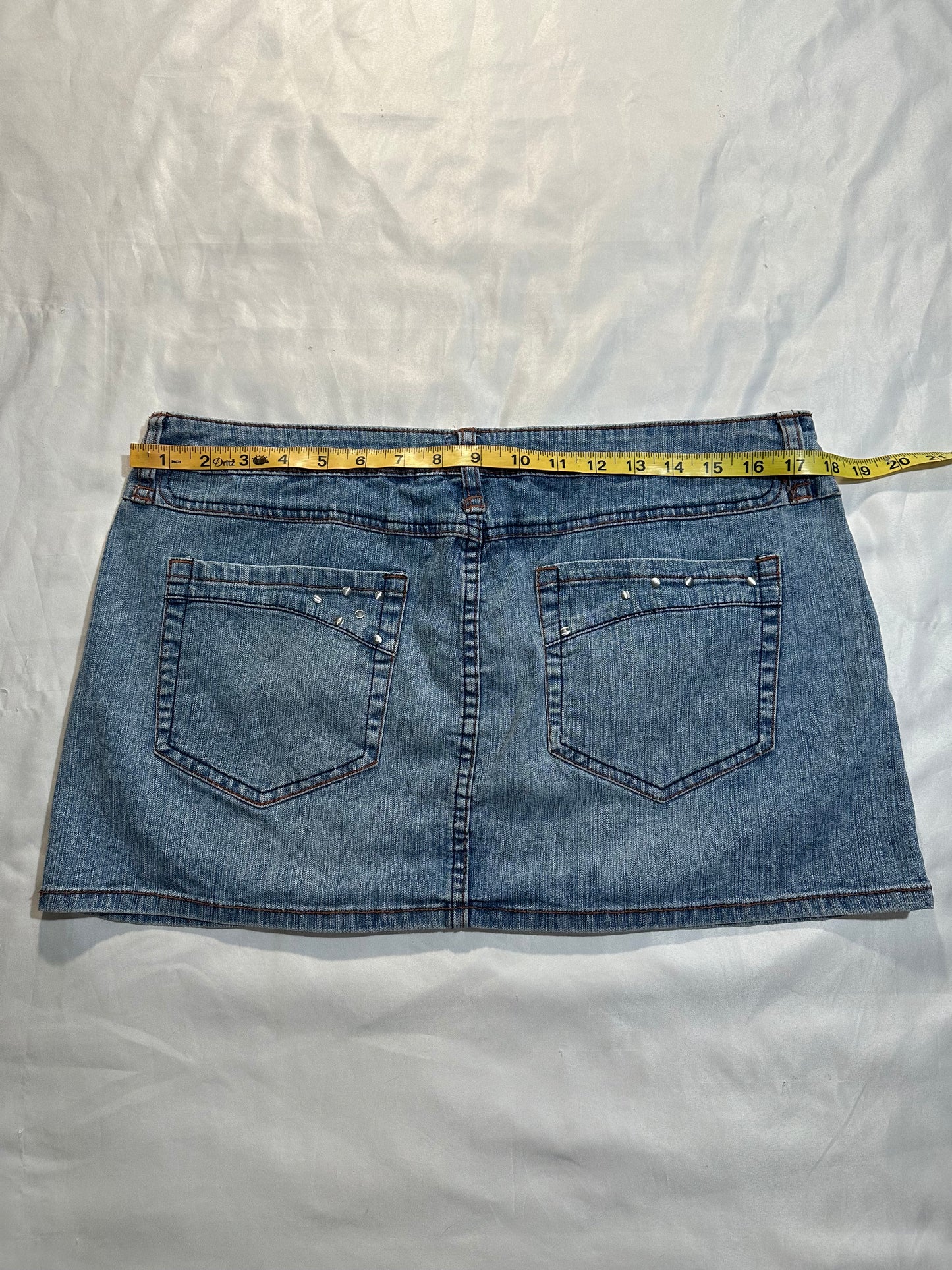 (SZ 13)vtg l.e.i. denim mini skirt