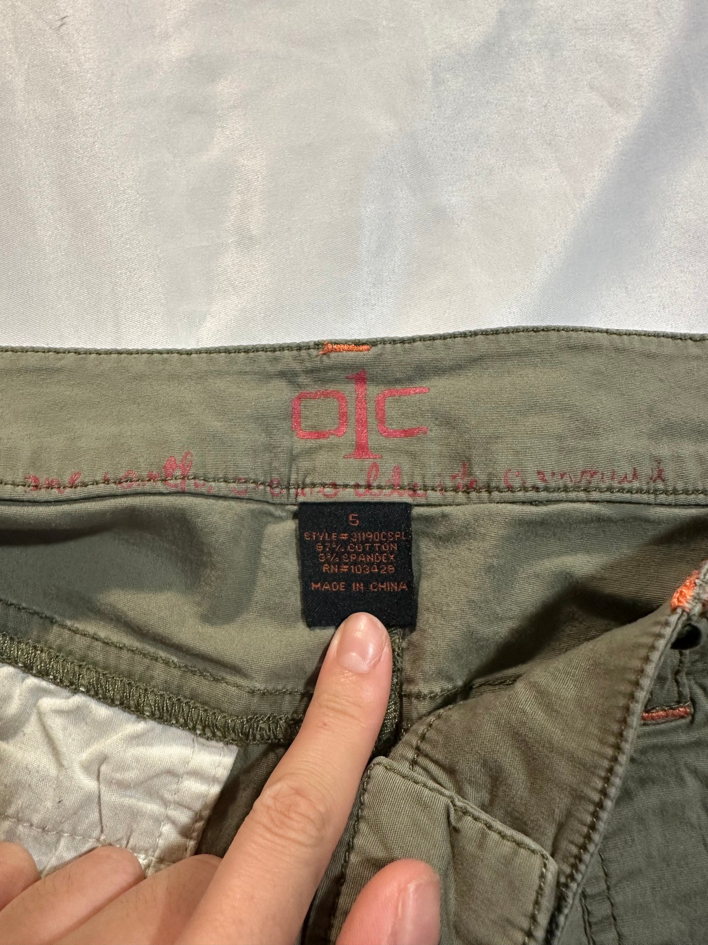 (SZ 5)green cargo mini shorts
